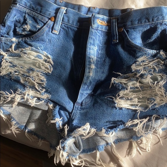 Wrangler shorts - Picture 1 of 2